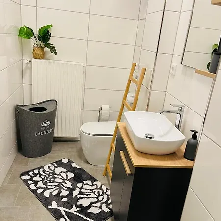 Am Wiesengrund アパート リューディングハウゼン